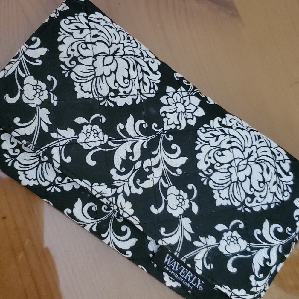 Waverly Wallet